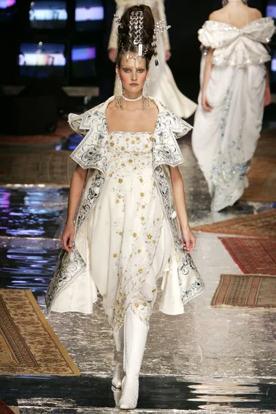 Look 39
